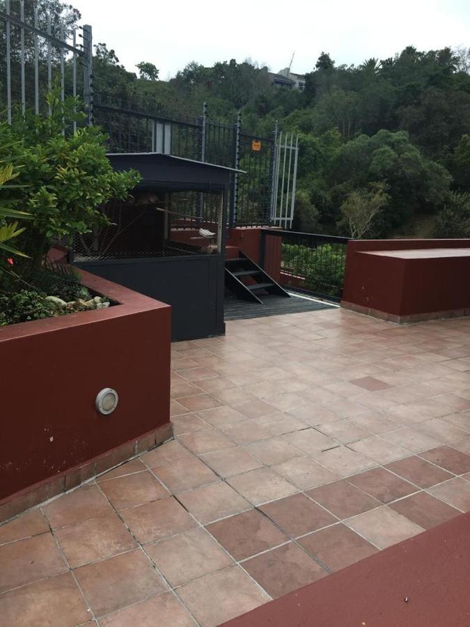 Oyster Walk On Main Appartement Knysna Buitenkant foto